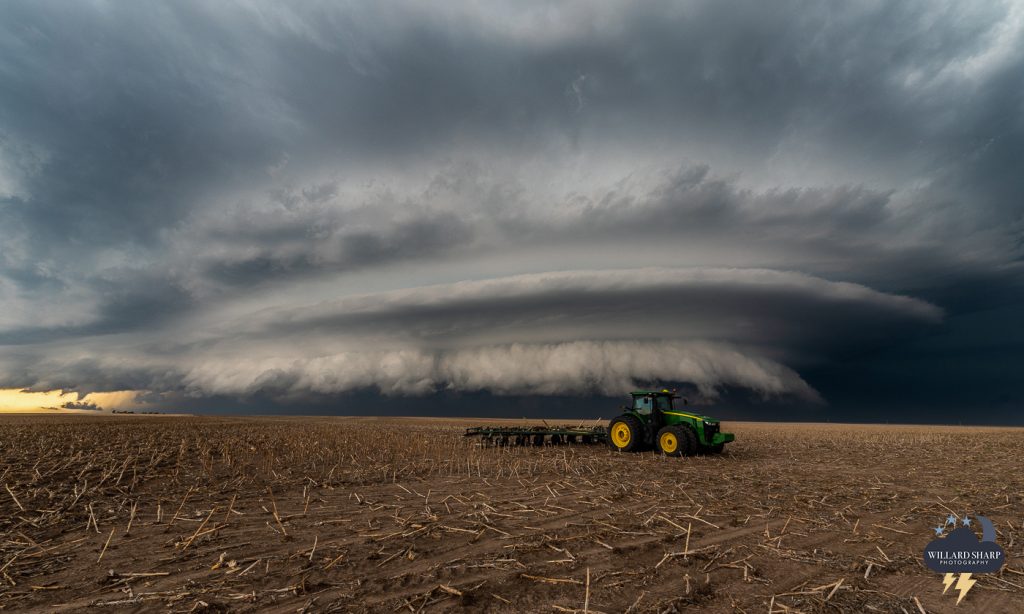supercell tractor Kansas